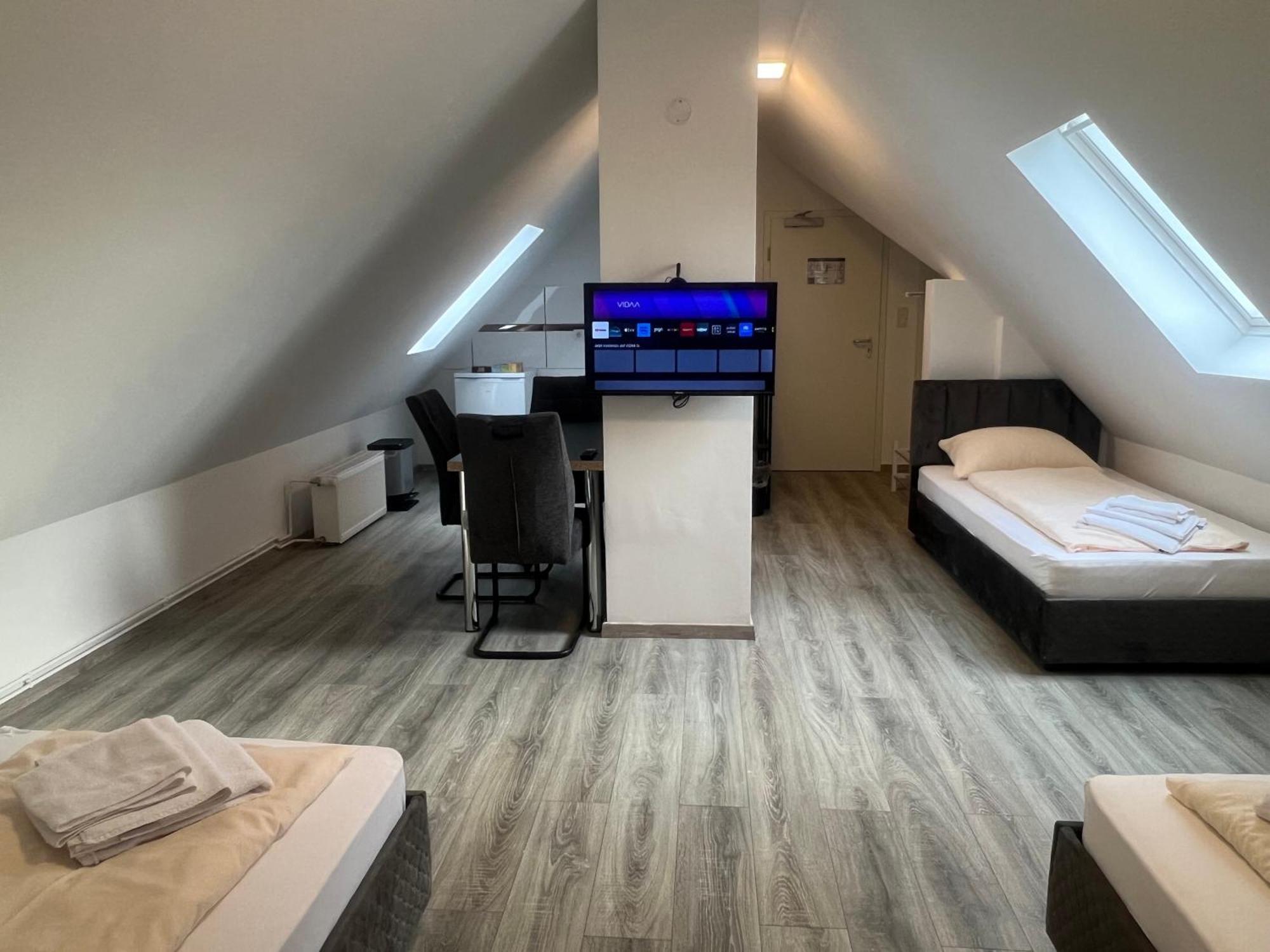 Durmaz Hotel Hannover Exterior foto