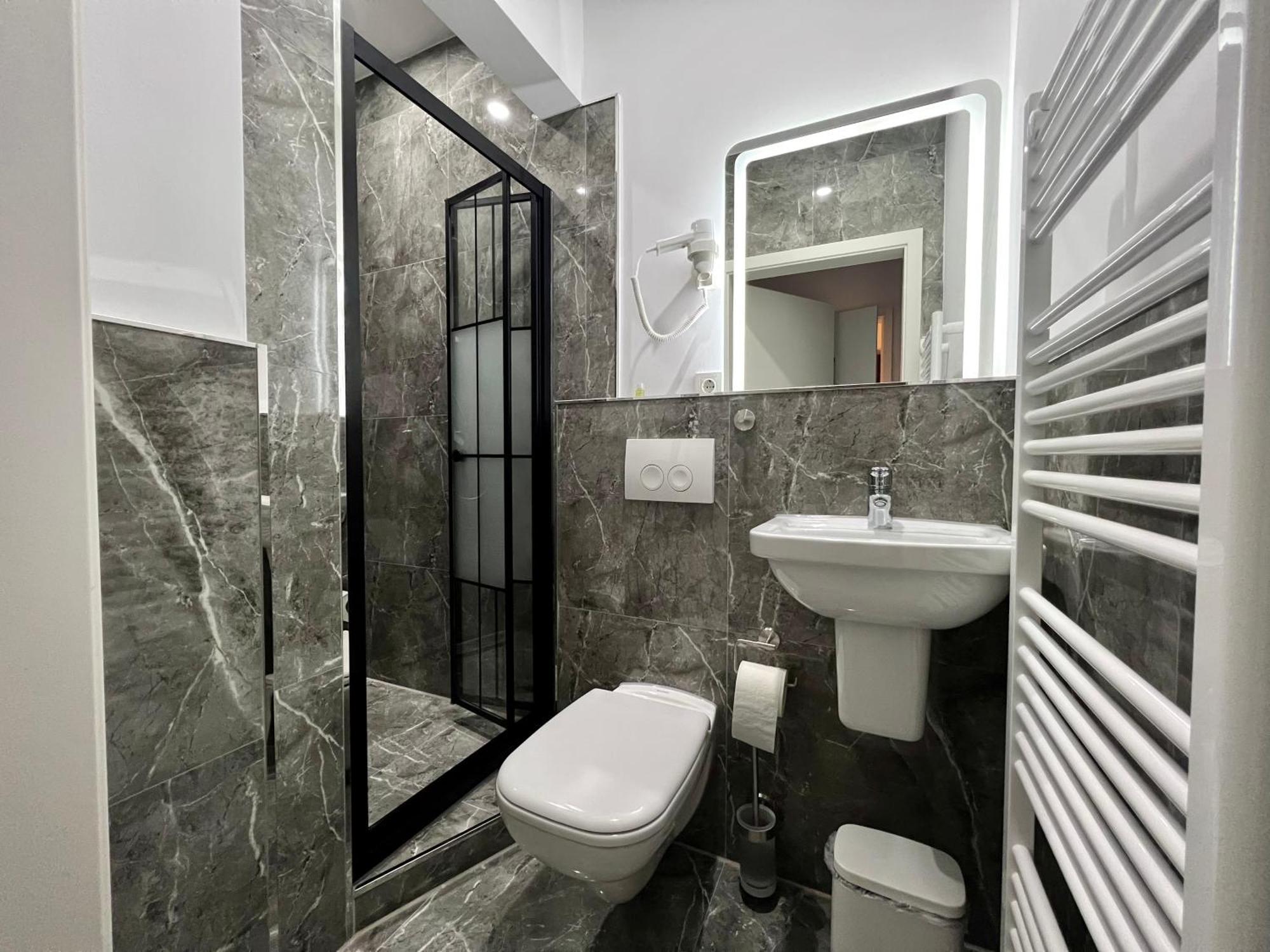 Durmaz Hotel Hannover Exterior foto