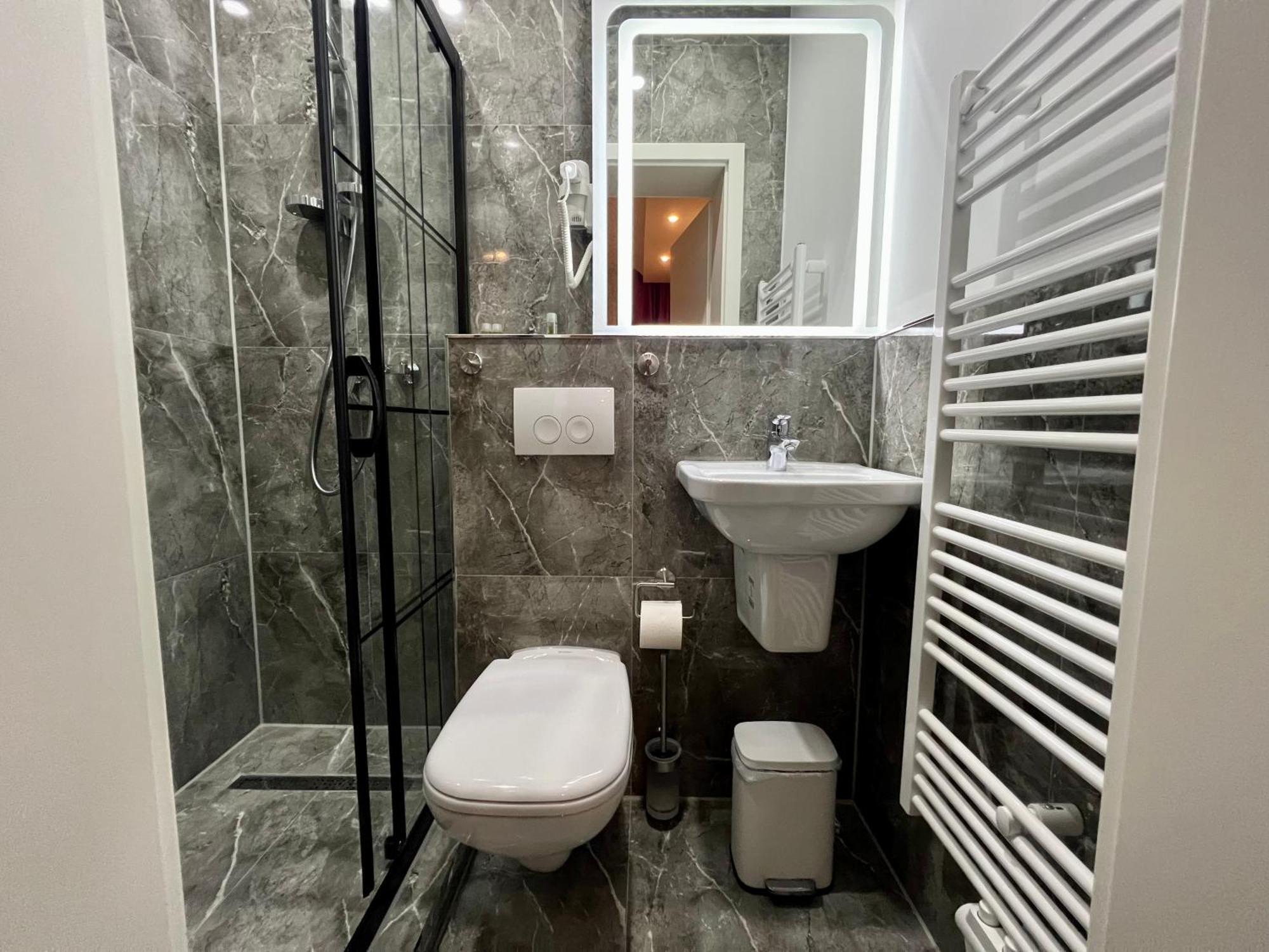 Durmaz Hotel Hannover Exterior foto