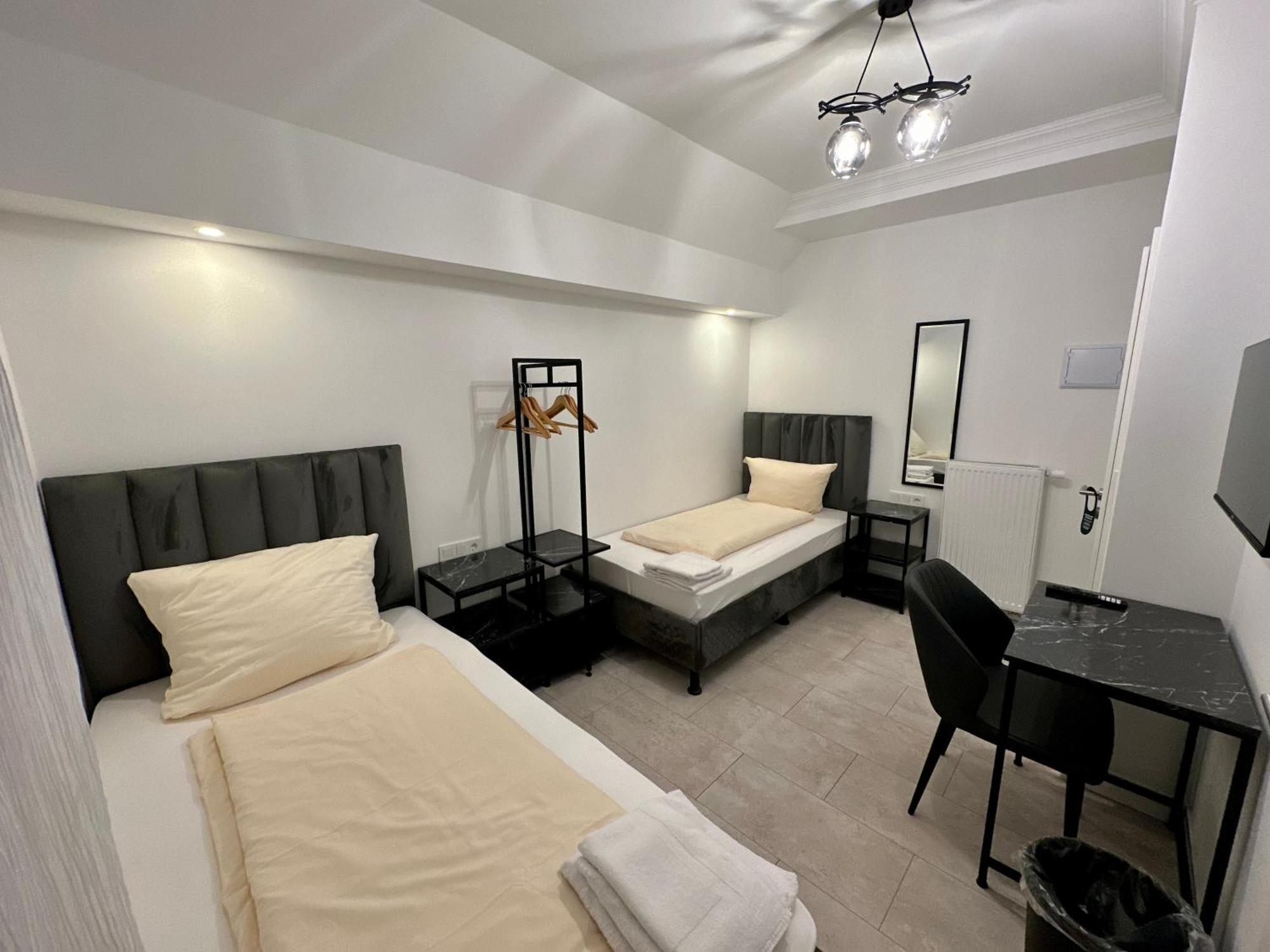 Durmaz Hotel Hannover Exterior foto