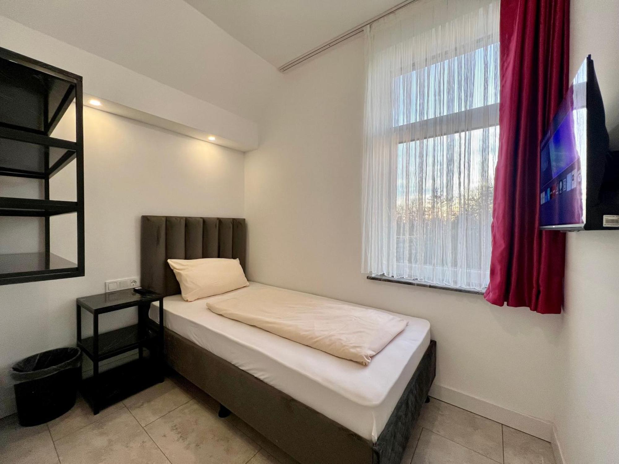 Durmaz Hotel Hannover Exterior foto