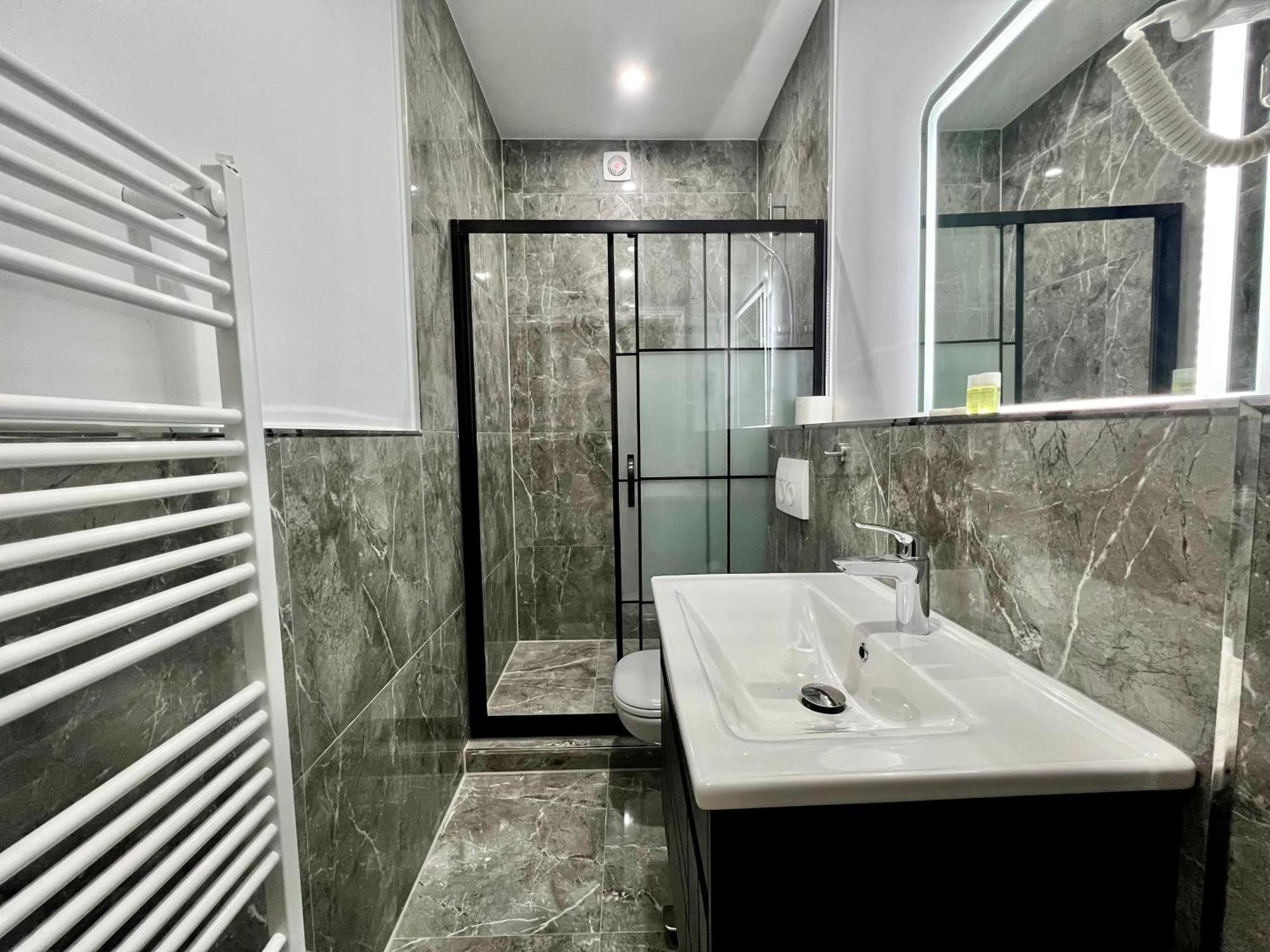 Durmaz Hotel Hannover Exterior foto